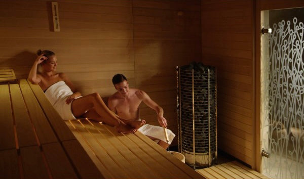 Kopanje in vstop v savne za dve osebi v Cliff Spa Belvedere