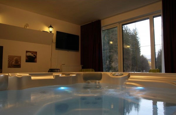 VIP razvajanje v dvoje v wellnessu Hober Turizem